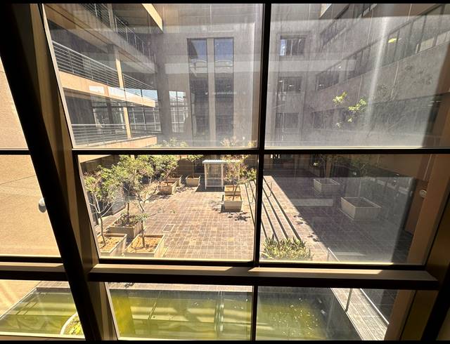 7,410M² OFFICE TO LET IN PARKTOWN